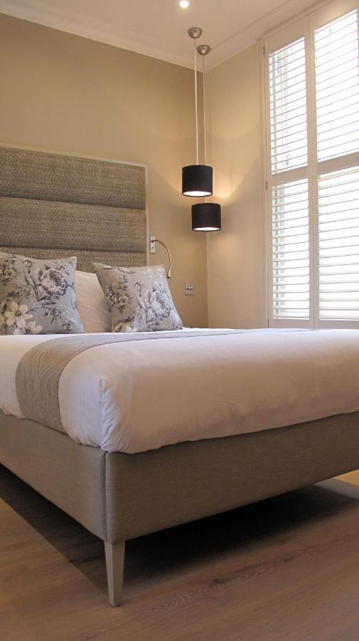 Boutique Barclay House London Townhouse - West London, Kensington, Chelsea, Fulham Bed & Breakfast ภายนอก รูปภาพ