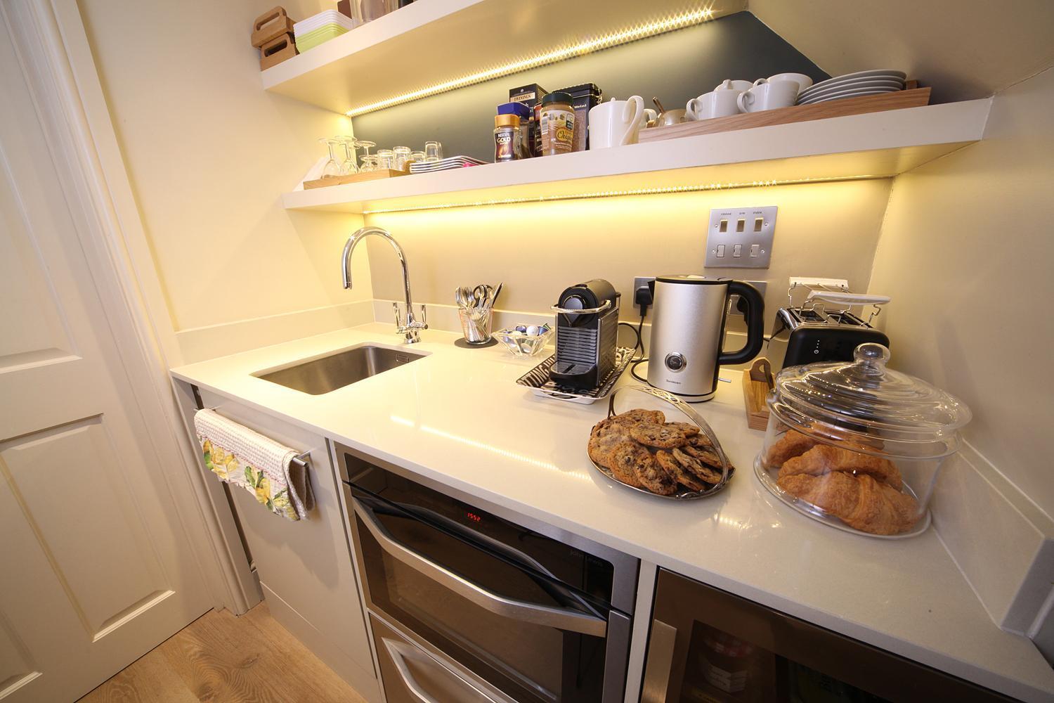 Boutique Barclay House London Townhouse - West London, Kensington, Chelsea, Fulham Bed & Breakfast ภายนอก รูปภาพ